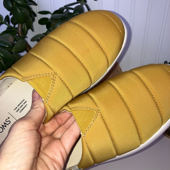 TOMS Alpargata Mallow Mule Slip On Shoes in Mustard and White Size 8.5 - Picture 9 of 9